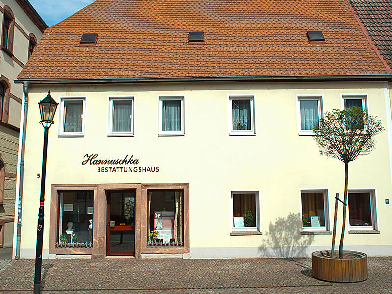 Filiale eines einfühlsamen Bestatters in Lunzenau